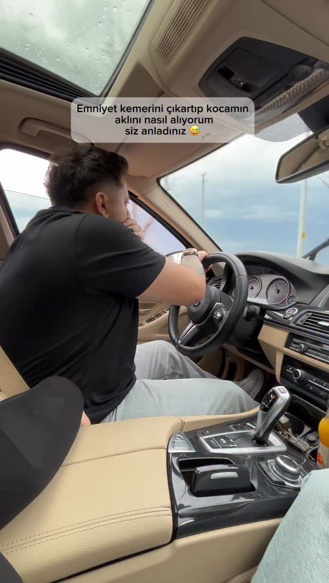 Aklını yitirdi 😅 @ozkan8sevval #keşfet #reels #mizah #karıkoca #viralvideos