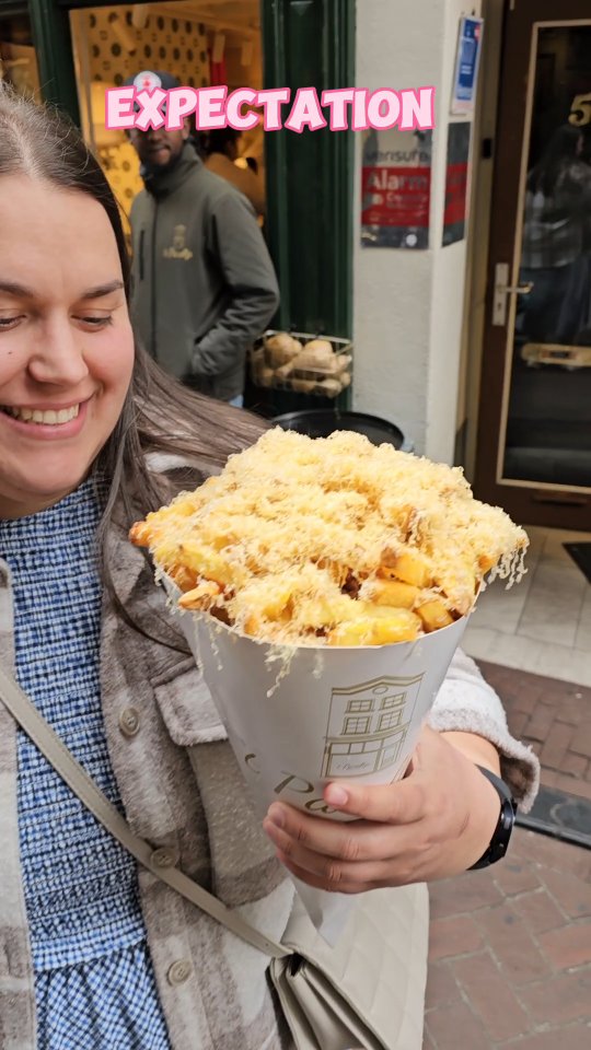 Viral spot in the Netherlands looks amazing…until you realize the trick 😅 You pay €28 for an XL,but …
