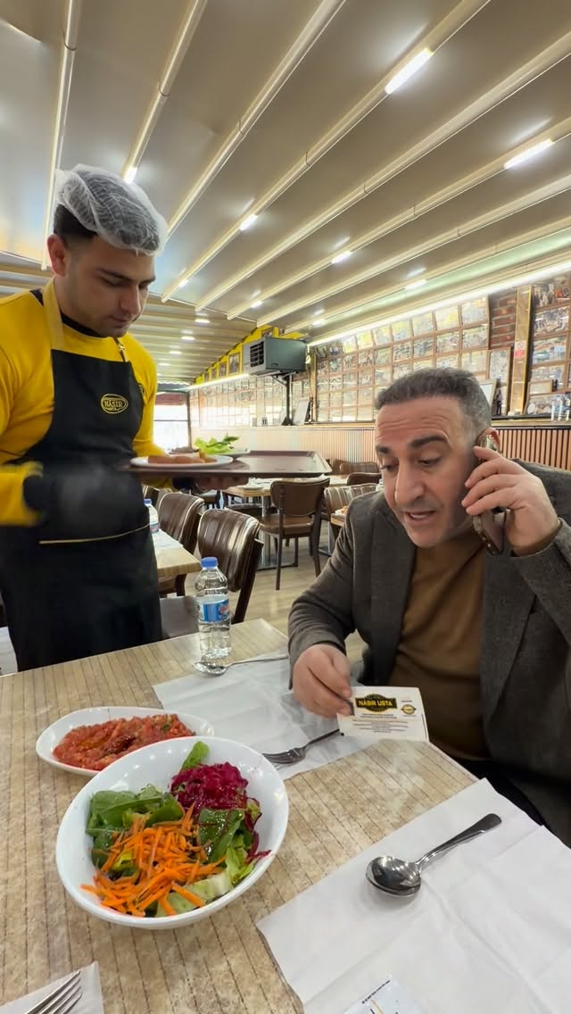 Müdür’ün kebap yiyecek parası var😂 #nasırusta #adanakebap #mizah #akımvideoları
