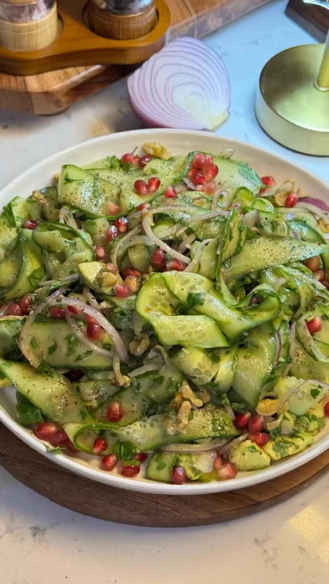 Recipe👇 Healthy Crunch Avocado Salad ✨ Inspired by @shredhappens 🙌 and had to try my own twist on it…
