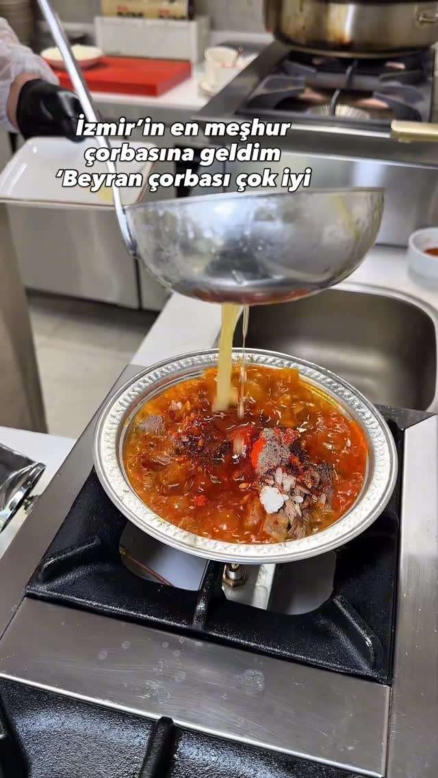 İzmir’in en meşhur çorbacısının Bostanlı şubesine geldik ❤️ ‘Beyran için sık geldiğim bi yer’ @dedec…