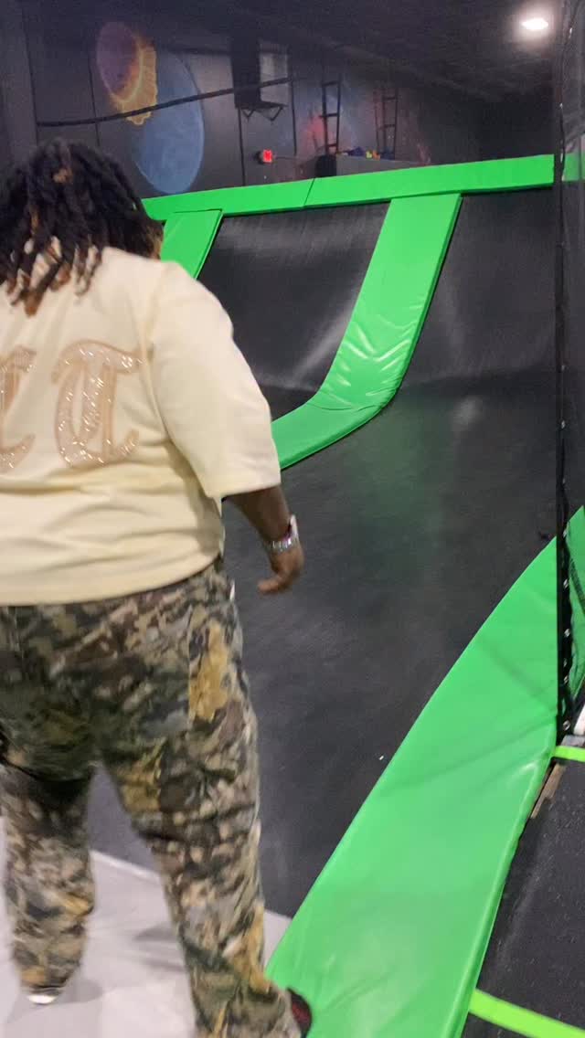 Content pinned by @bri2funny31