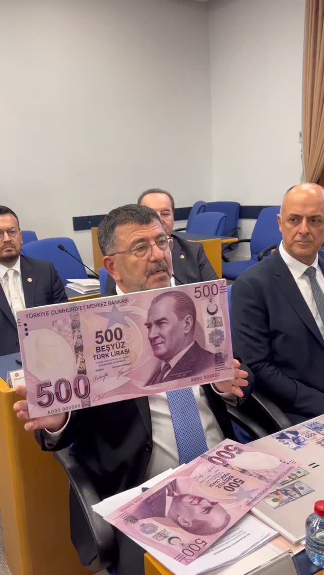 1 Euro ≈ 50 TL olmuş. En büyük banknotumuz olan 200 TL, 5 dolar bile etmiyor. 500 TL bassanız 10 dol…