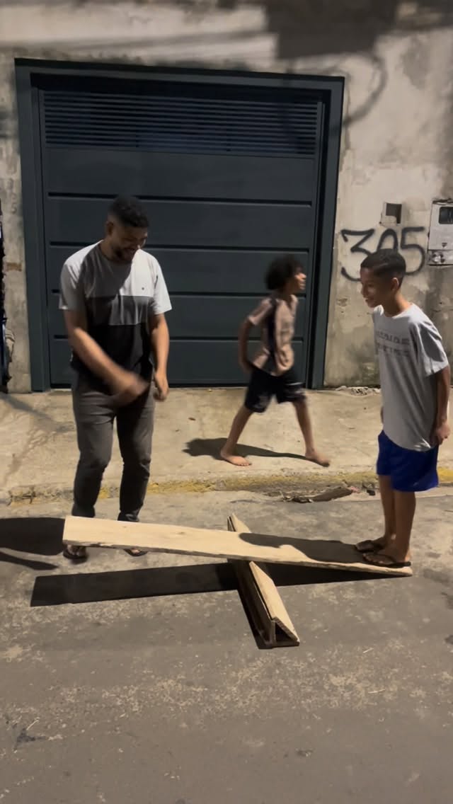 Brincadeira saldáveis kkk