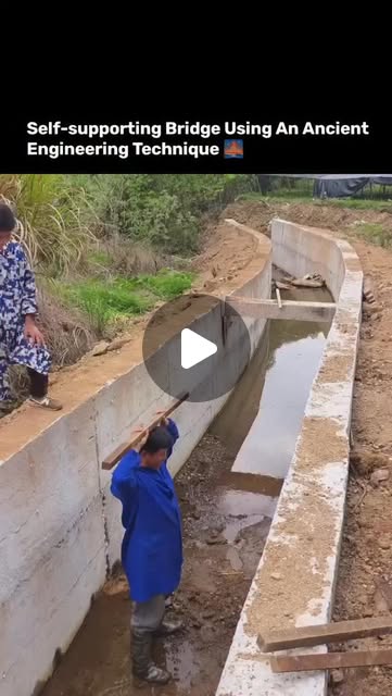 This instagram 15 second post capture the construction of a self-supporting bridge using an ancient …