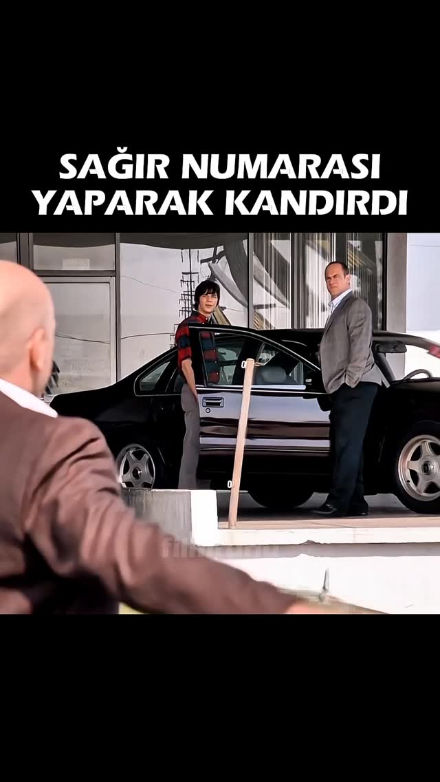 Sizce kim daha akıllı? 2013 yılında vizyona girmesi planlanan ve yönetmenliğini Joeş Surnow’un üstle…
