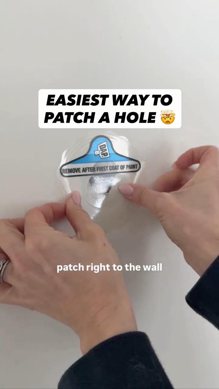 Follow @comestayawhile for more home tips!! ⬇️ Tap to Shop! Here’s the easiest way to repair a hole …