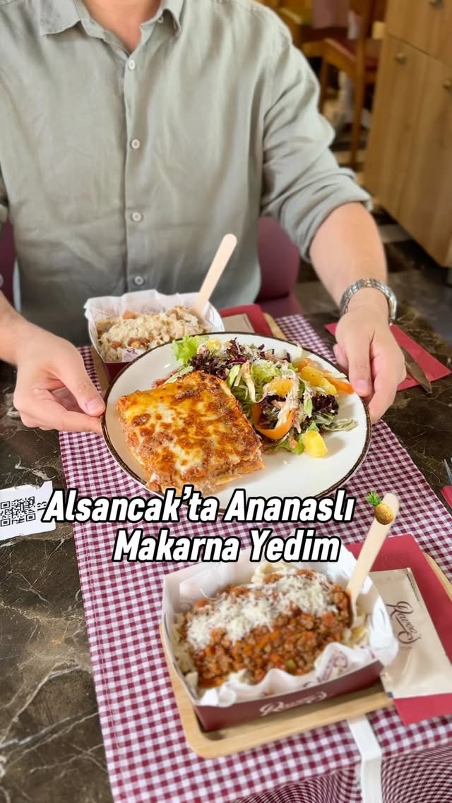 Alsancak’ta ananaslı 🍍 makarna denemeye geldim 🤩@raveospastificio #reklam hatta ananaslı yeşil elmal…