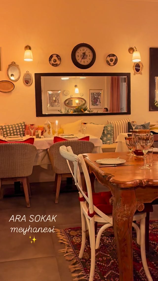 ❣️#meyhane #rakı #alsancak #meze #izmir #eskinesilmeyhane #kordon #arasokakmeyhanesi